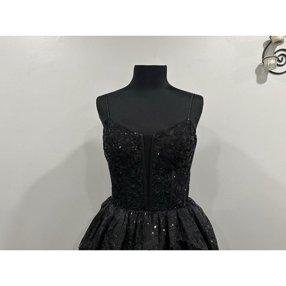 Jovani Embroidered Tiered Ballgown with Slit in black Sz 6 NEW - Picture 2 of 8